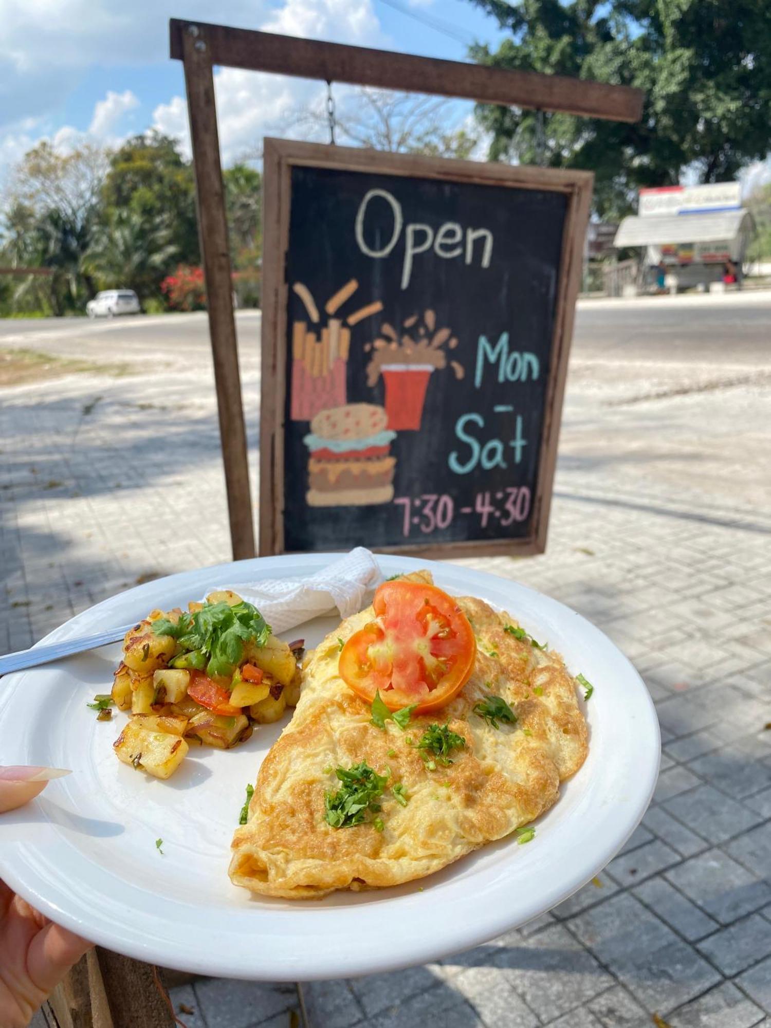 The Mayan Garden Orange Walk Town Экстерьер фото